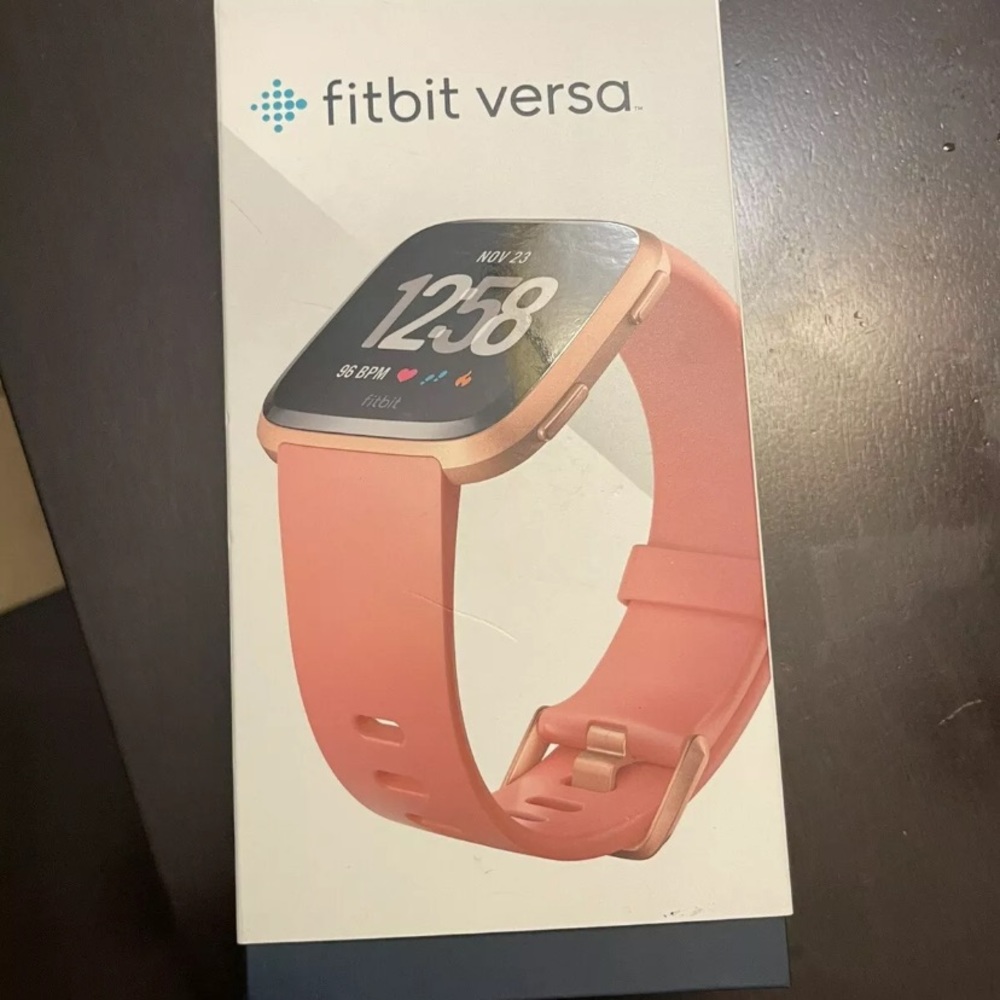 Fitbit Versa - image 3